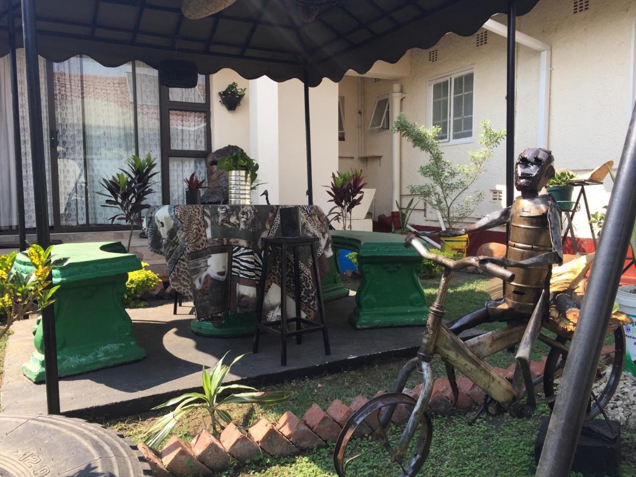 Kwampofu Guest House هراري المظهر الخارجي الصورة
